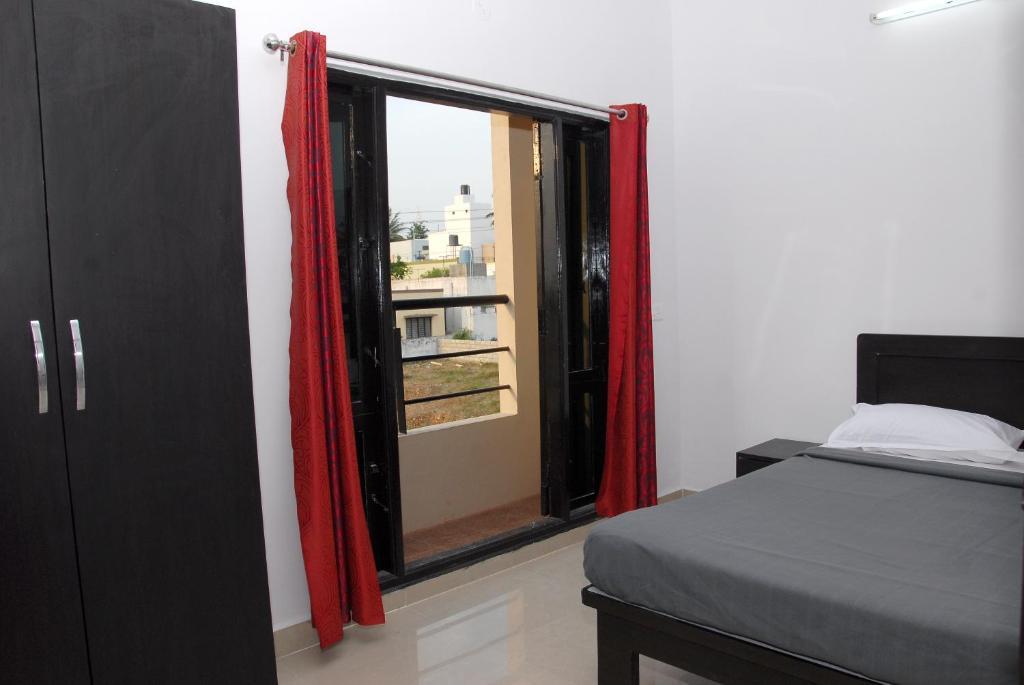 Varsha Enclave Serviced Apartment Mysuru Zewnętrze zdjęcie